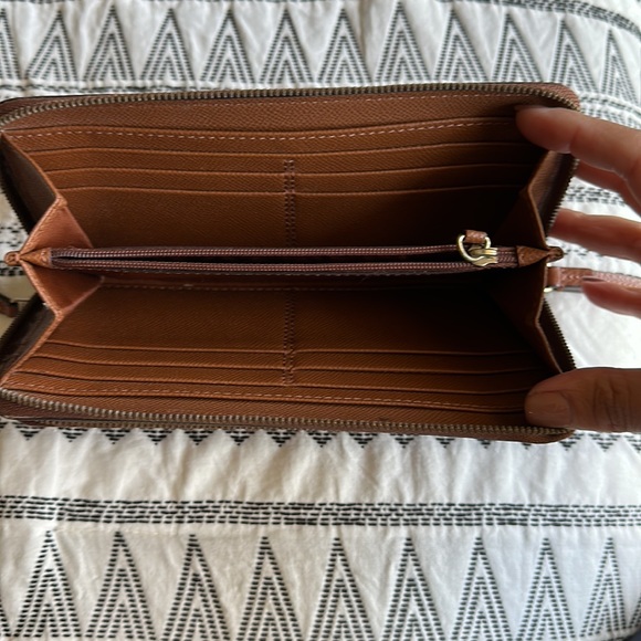 COACH Wallet/Wristlet - Picture 4 of 9